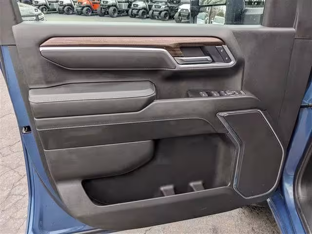 2025 Chevrolet Silverado 2500HD - 1GC4KNEY8SF147349 - Image #10