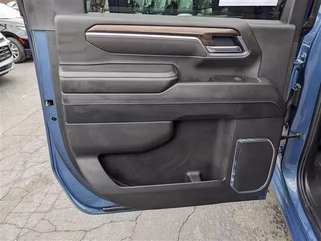 2025 Chevrolet Silverado 2500HD - 1GC4KNEY8SF147349 - Image #13