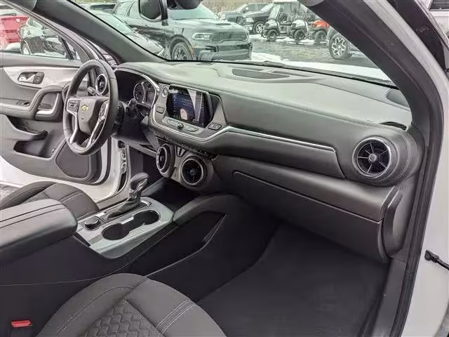 2022 Chevrolet Blazer - 3GNKBCR44NS145575 - Image #18